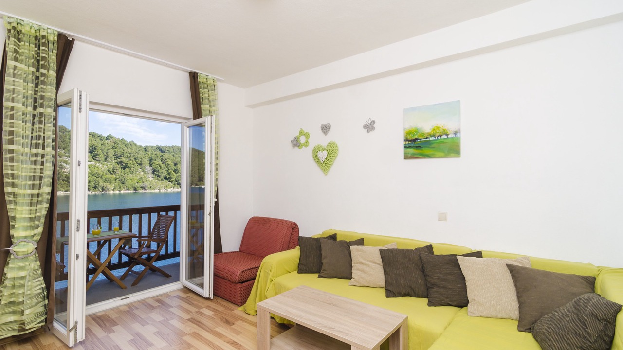 Photo of Livingroom in Polace