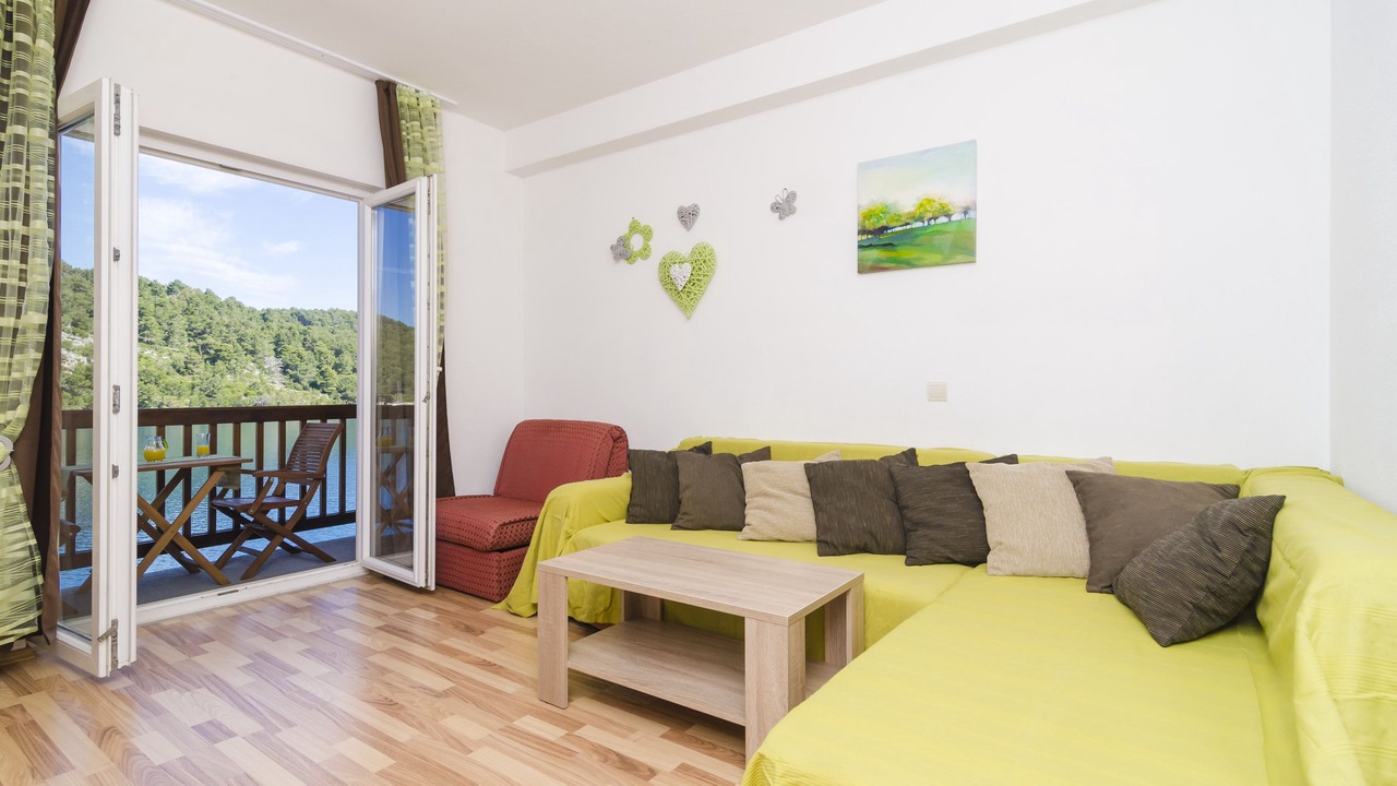 Photo of Livingroom in Polace