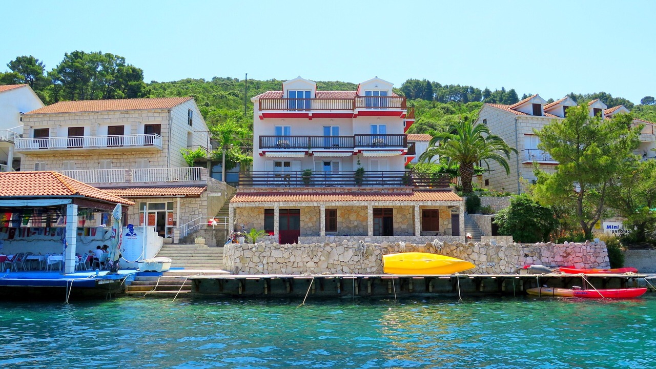 Photo of Outdoor in Polace