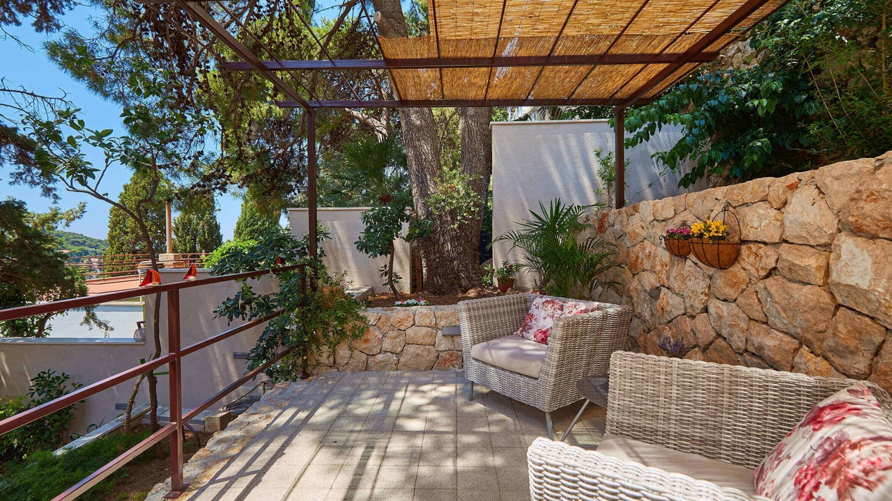 Photo of Patio Balcony in Babin Kuk
