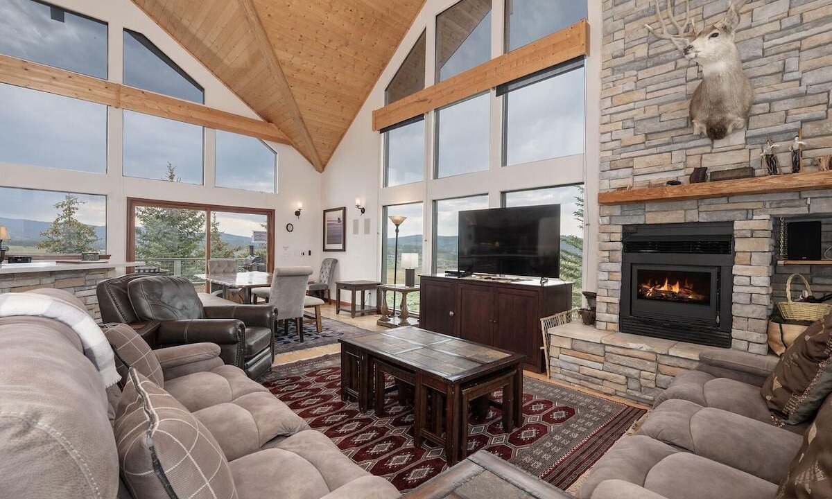 Photo of Livingroom in Tabernash