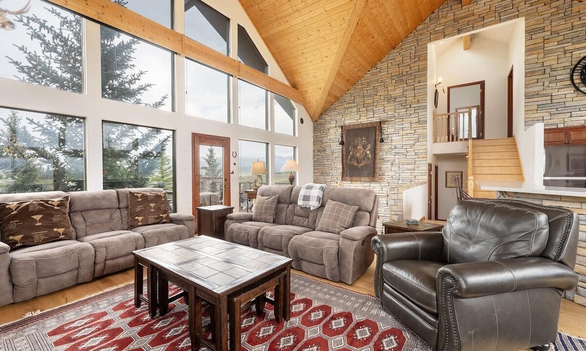 Photo of Livingroom in Tabernash