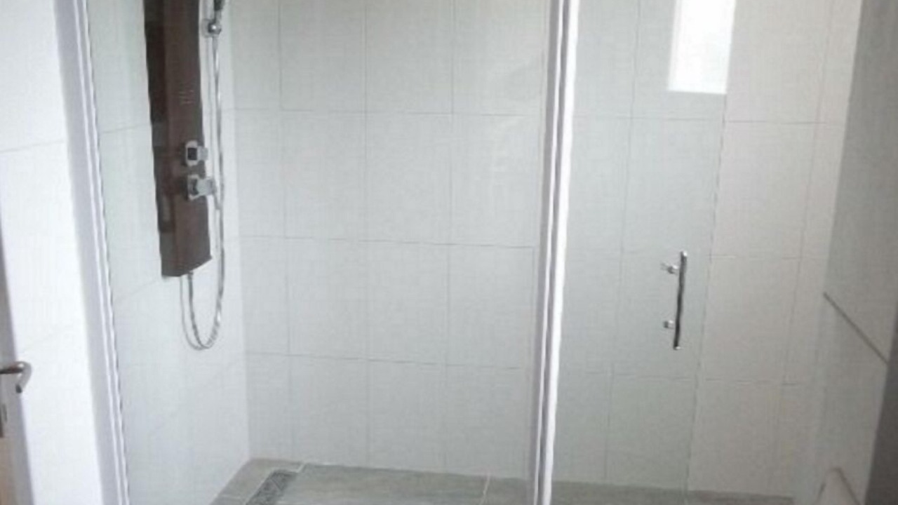 Photo of Bathroom in Arles