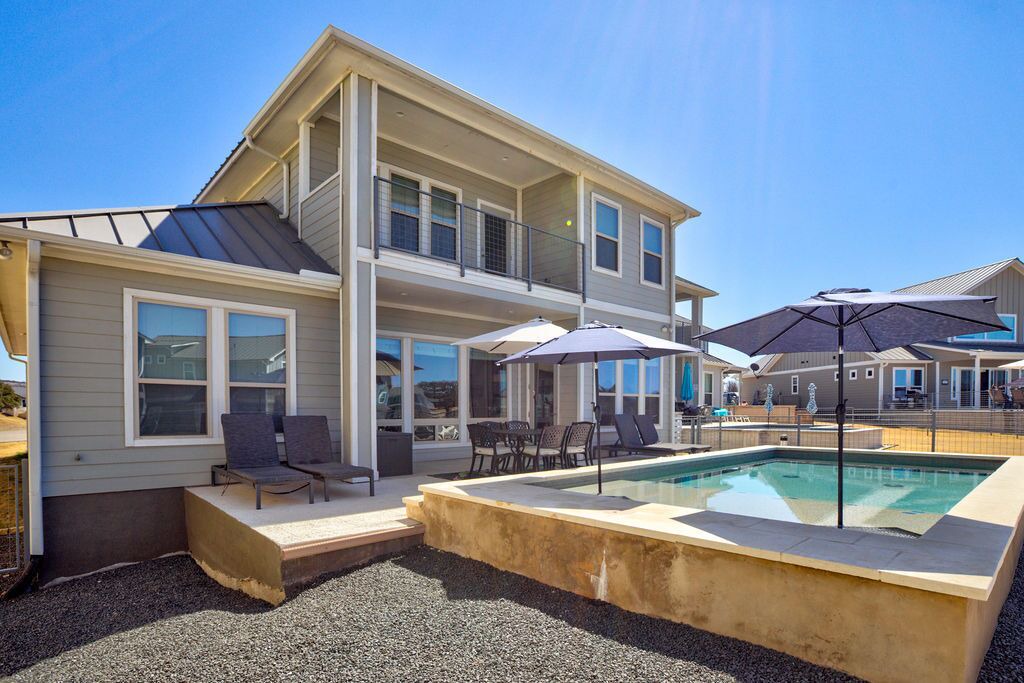 Photo of Outdoor in Kingsland