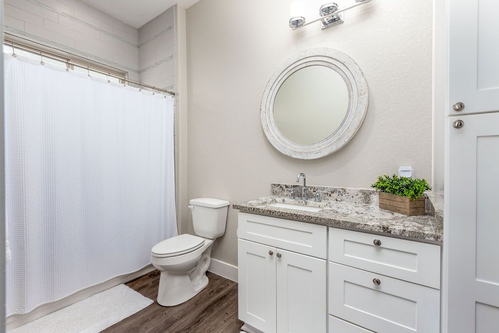Photo of Bathroom in Kingsland