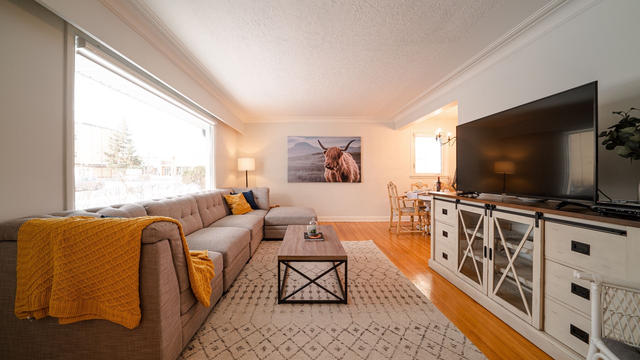 Photo of Livingroom in Tuxedo