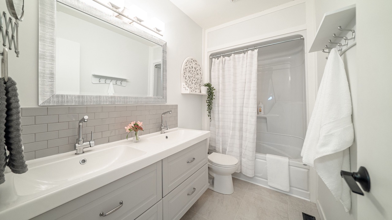 Photo of Bathroom in Tuxedo