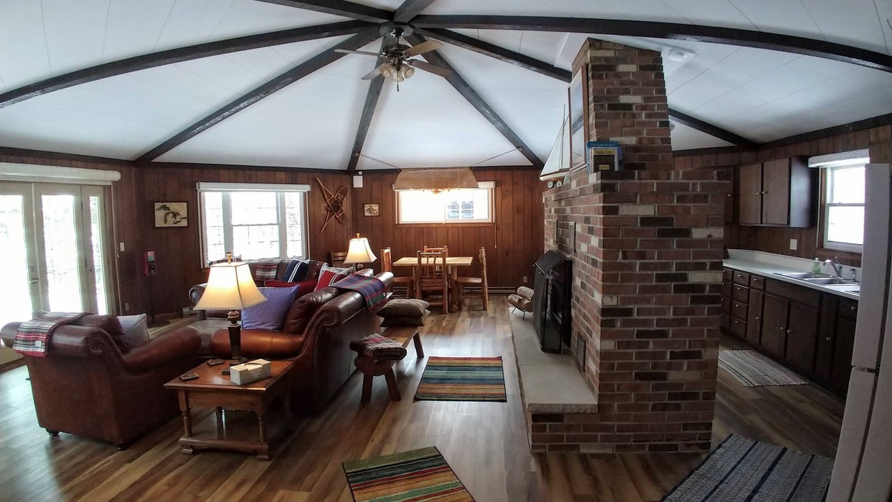 Photo of Livingroom in Iron River