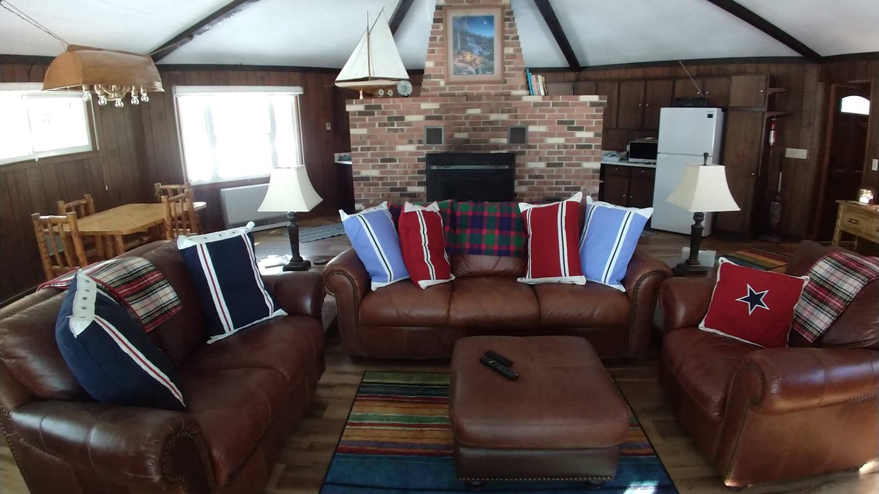 Photo of Livingroom in Iron River