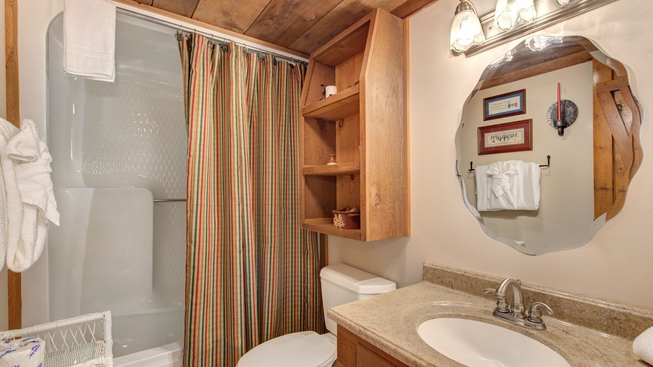 Photo of Bathroom in Cosby