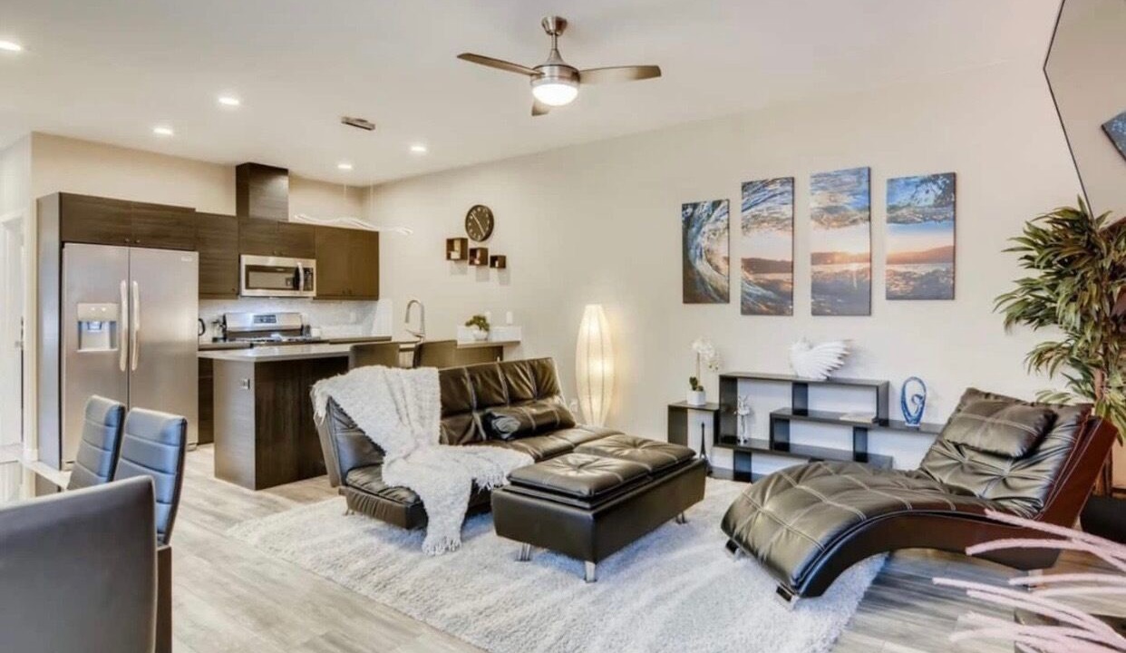 Photo of Livingroom in Hillsboro