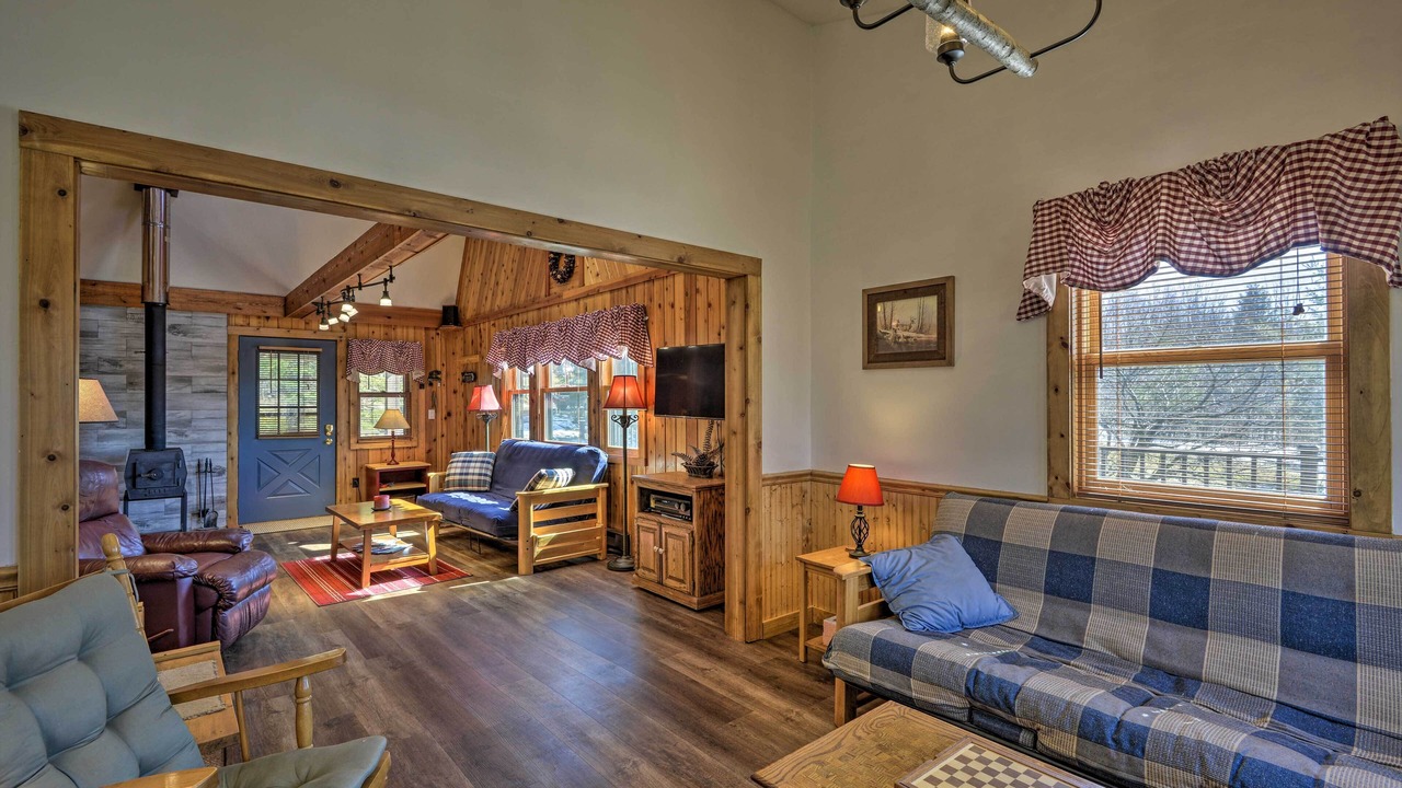 Photo of Livingroom in Springwater