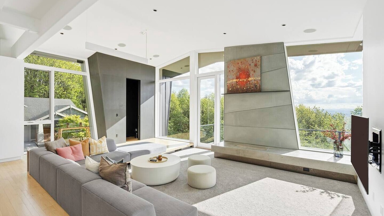 Photo of Livingroom in Northwest Portland