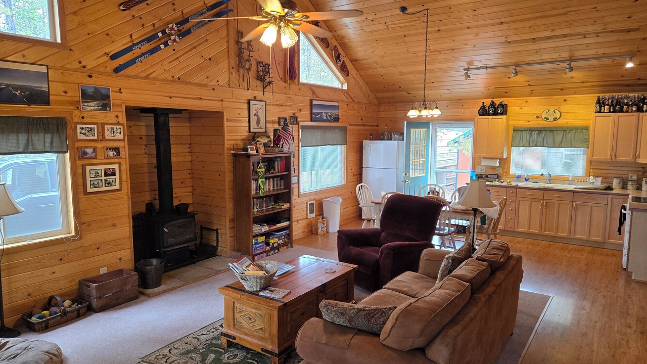 Photo of Livingroom in La Pine