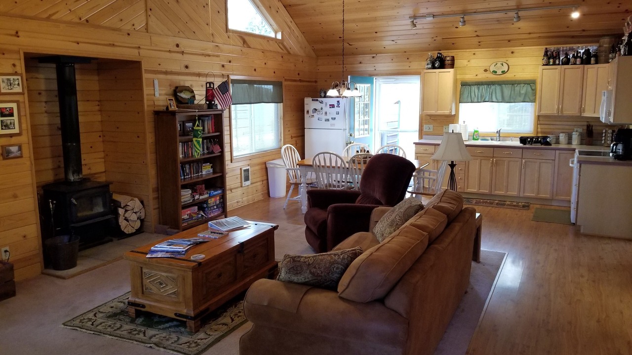 Photo of Livingroom in La Pine