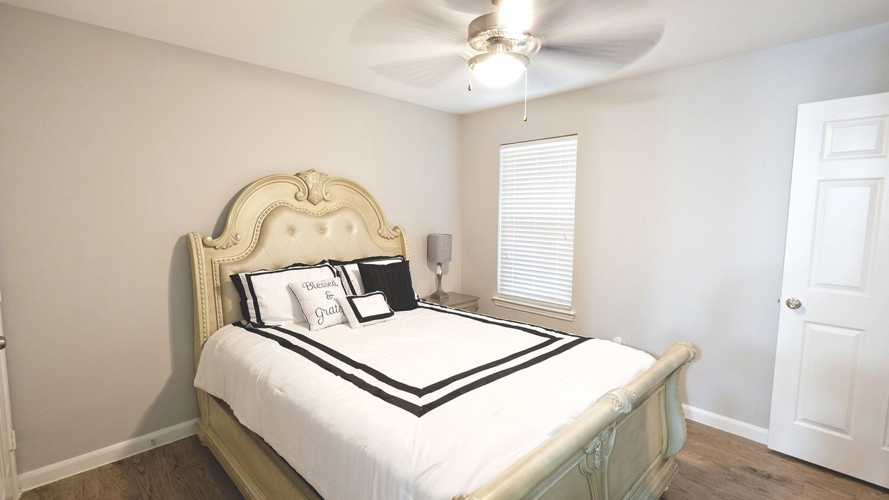 Photo of Bedroom in Spring Branch West