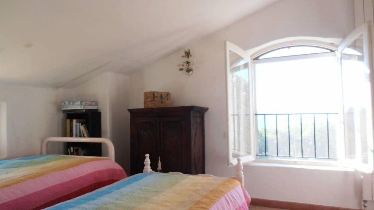 Photo of Bedroom in Cadenet