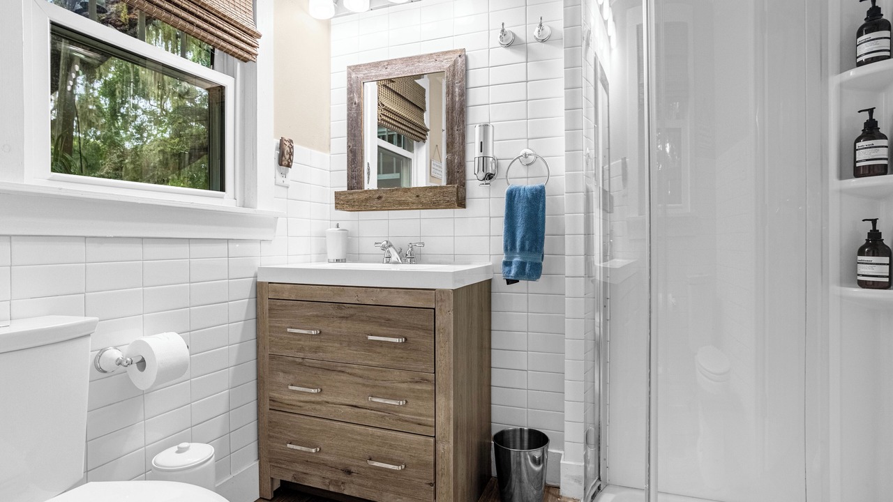 Photo of Bathroom in Belle Air