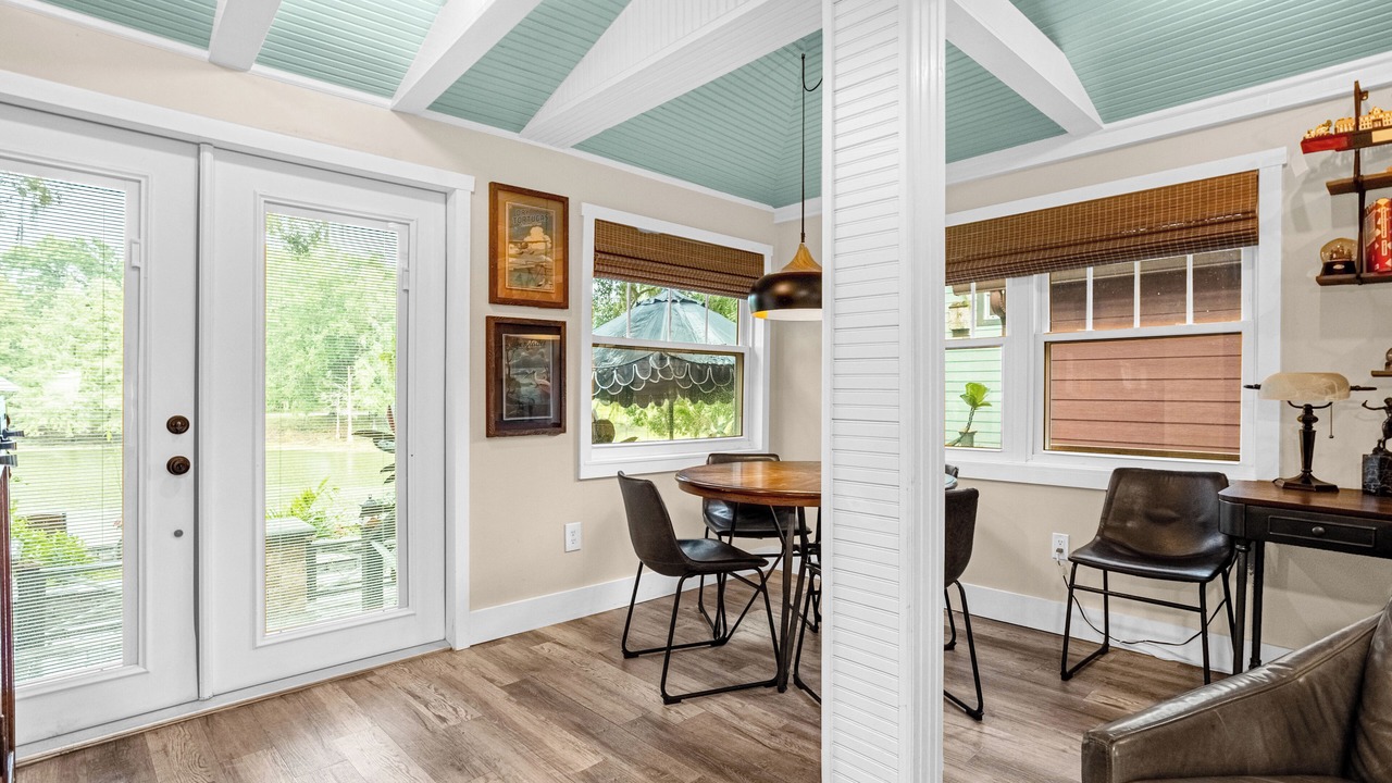Photo of Bedroom in Belle Air