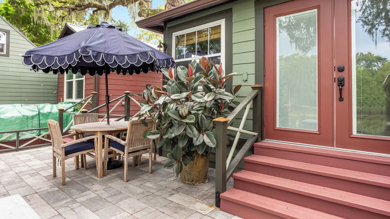 Photo of Outdoor in Belle Air