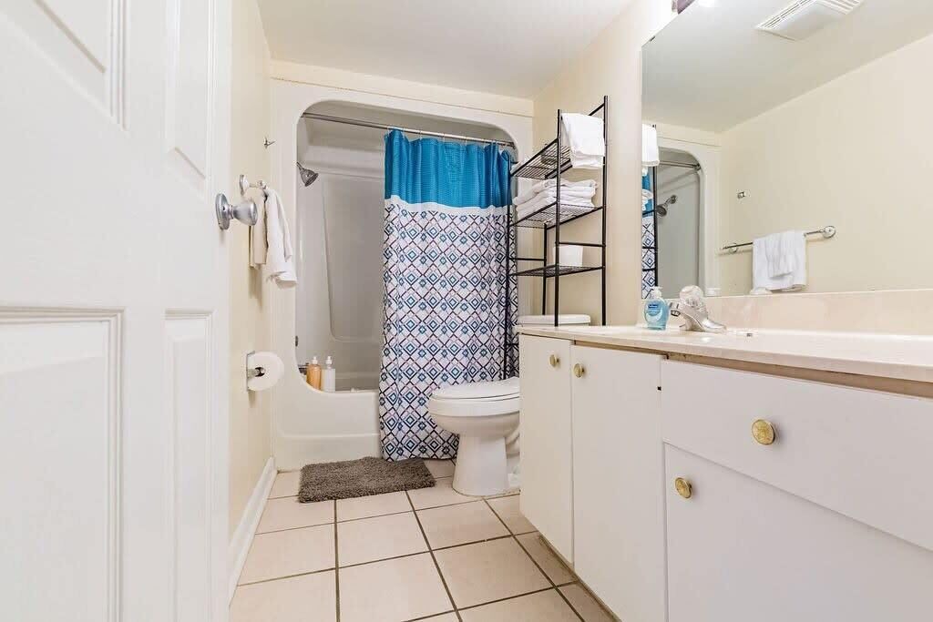 Photo of Bathroom in East Ridge