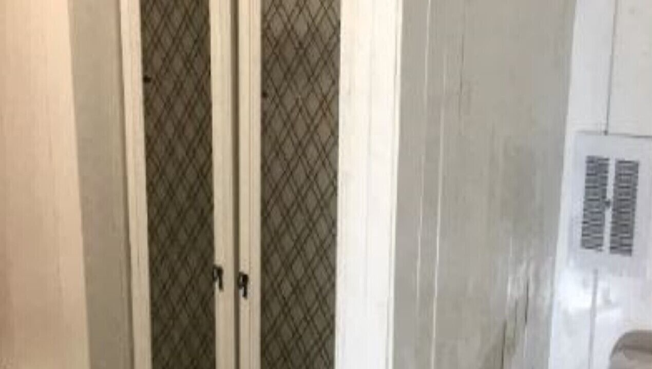 Photo of Bathroom in Downtown Niagara Falls