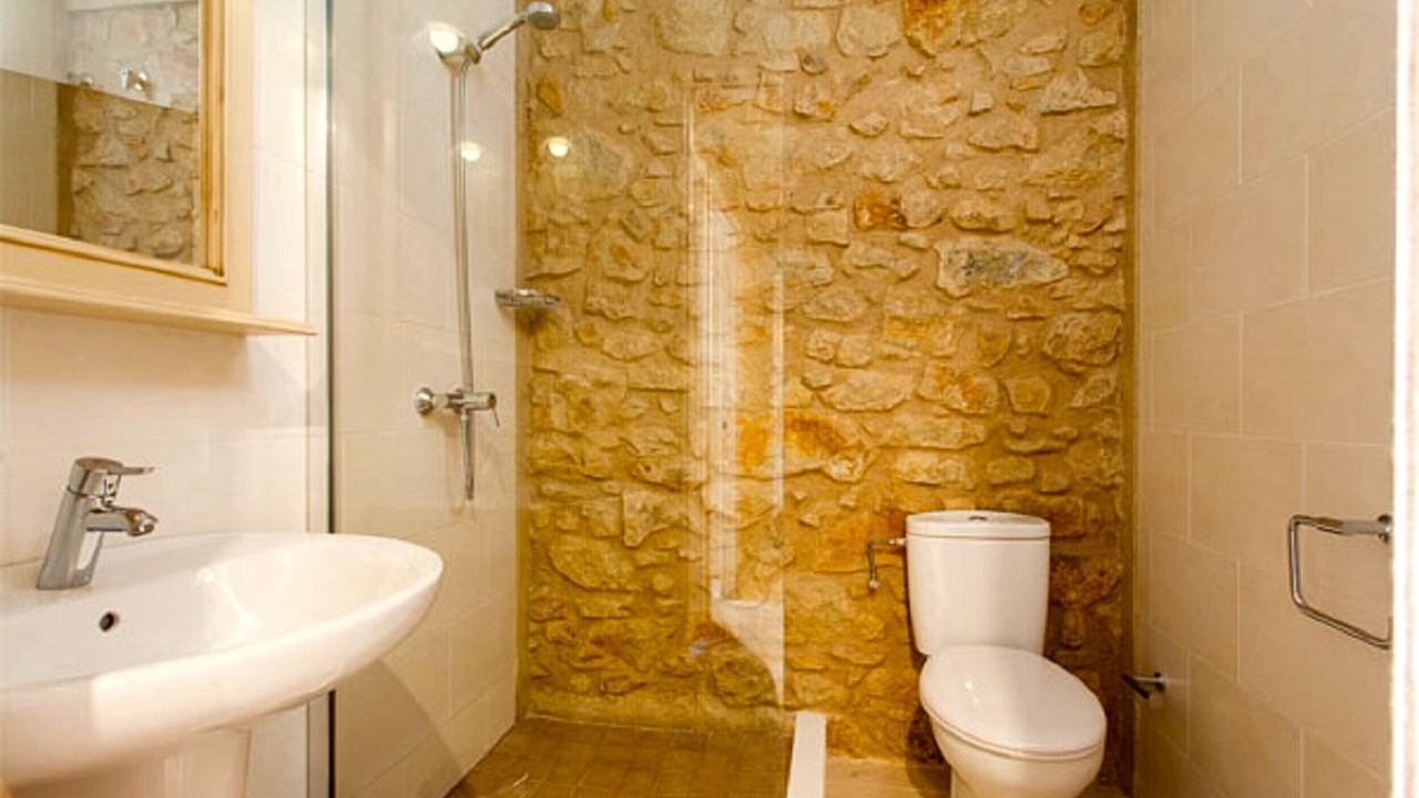 Photo of Bathroom in Pals