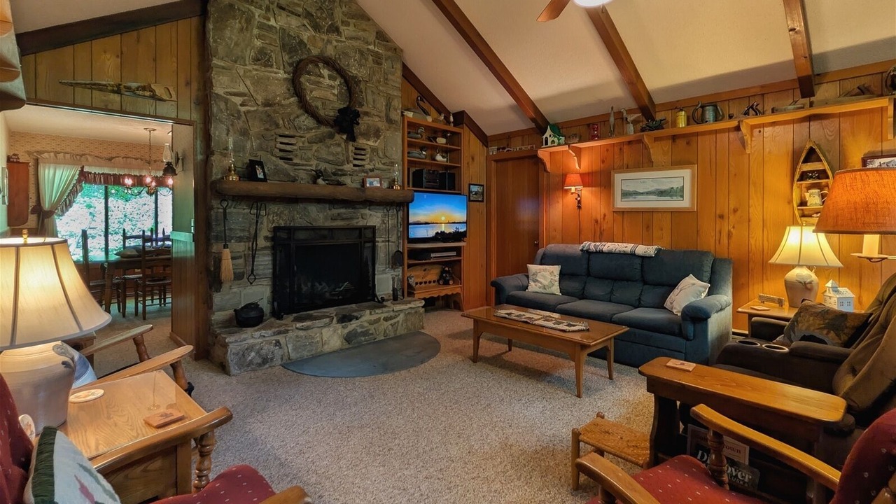 Photo of Livingroom in Lake Junaluska