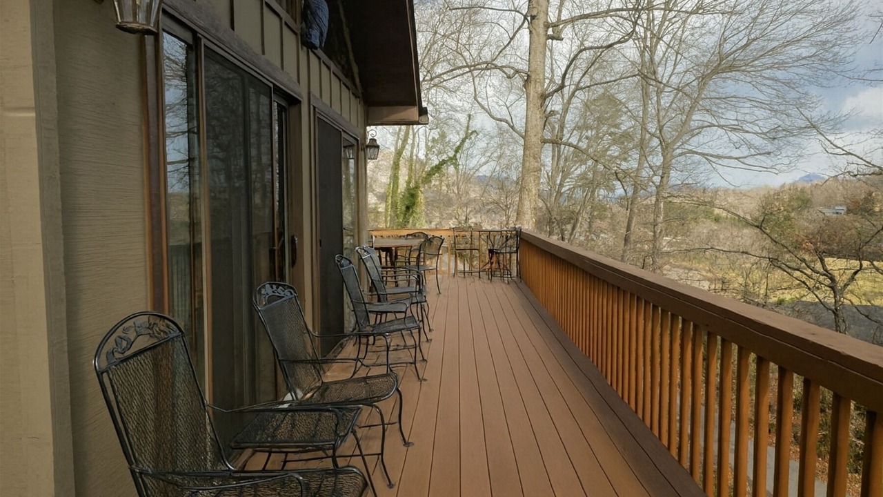 Photo of Bedroom in Lake Junaluska