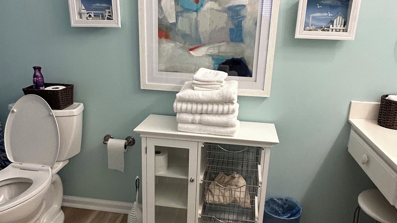Photo of Bathroom in Sunset Beach