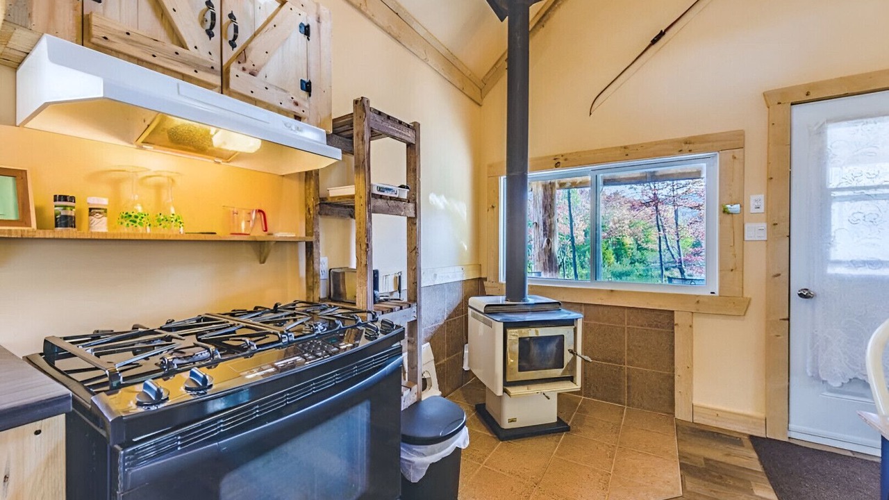 Photo of Kitchen in Saint-Etienne-De-Bolto