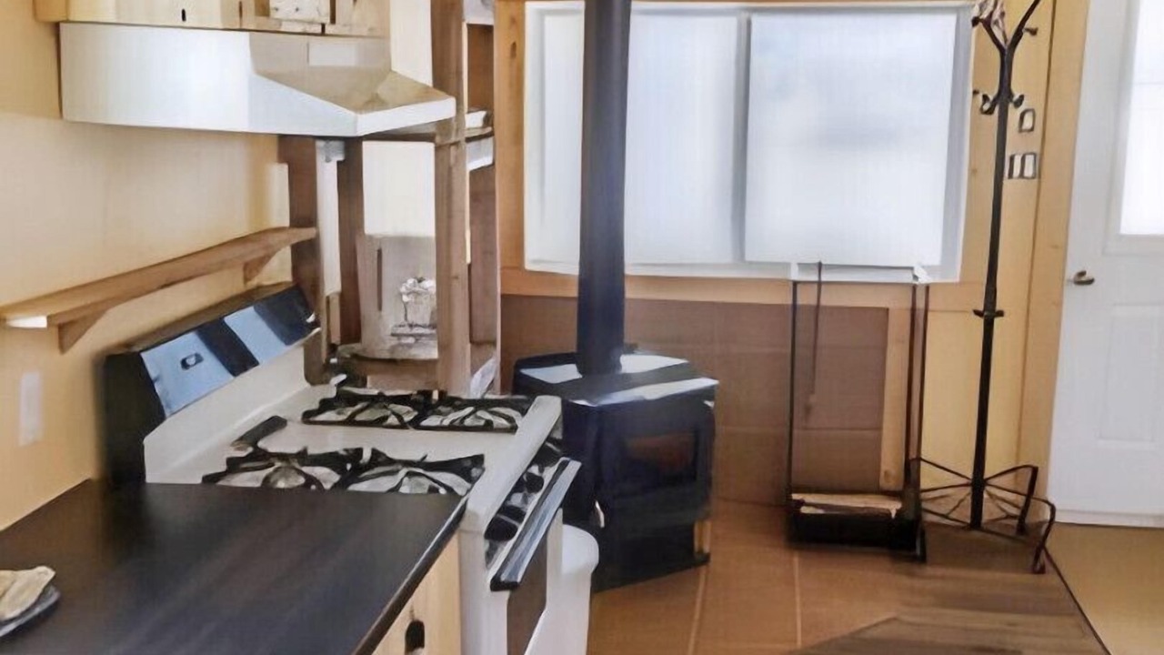 Photo of Kitchen in Saint-Etienne-De-Bolto