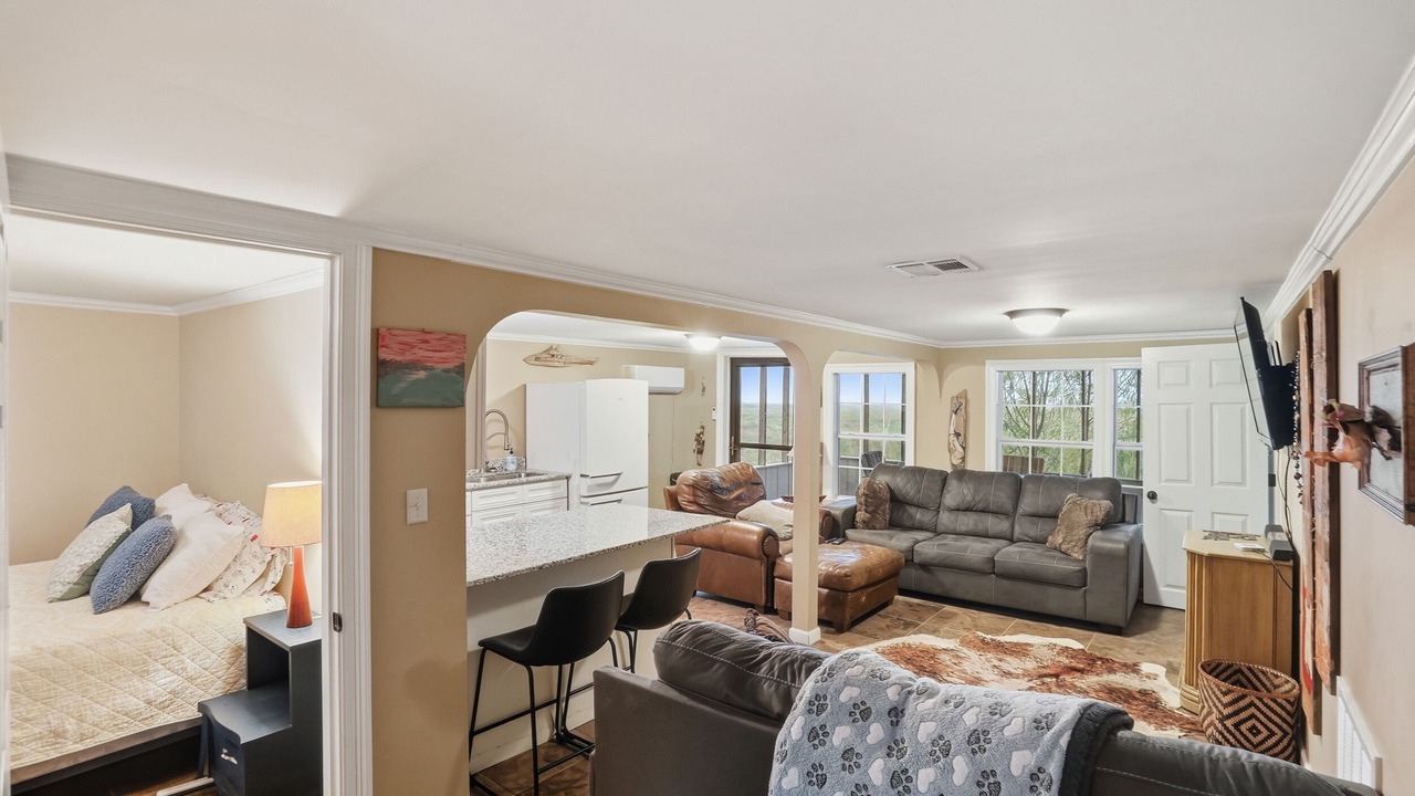 Photo of Bedroom in Cypremort Point