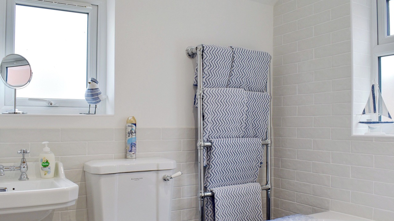 Photo of Bathroom in Pakefield