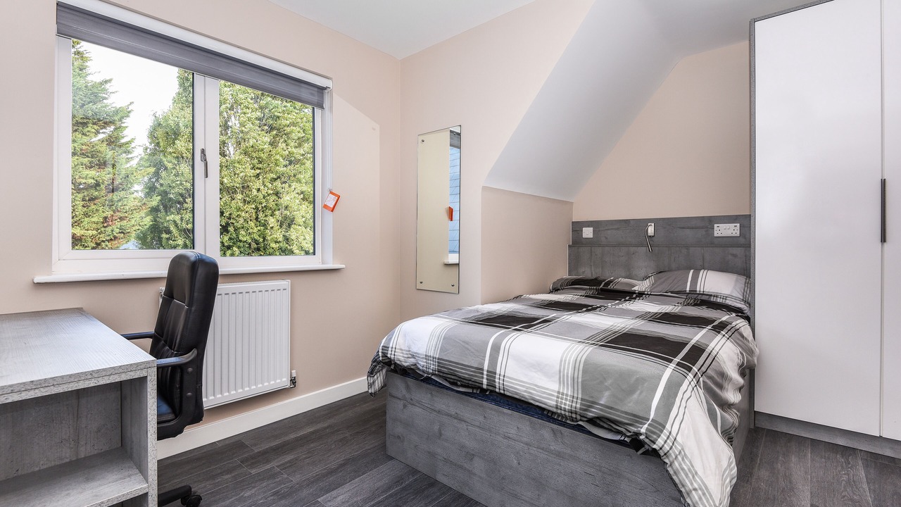 Photo of Bedroom in Runnymede