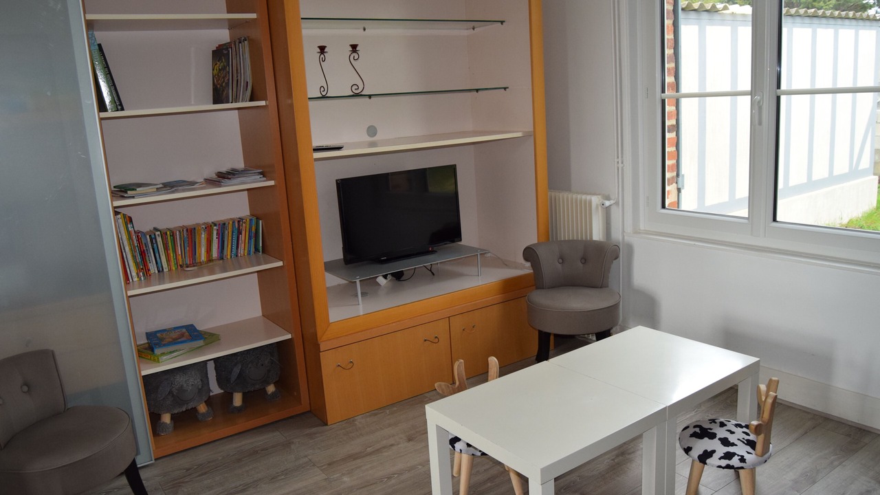 Photo of Others in Le Home