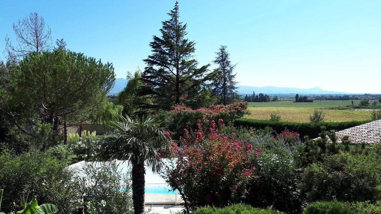 Photo of Outdoor in Mours-Saint-Eusebe