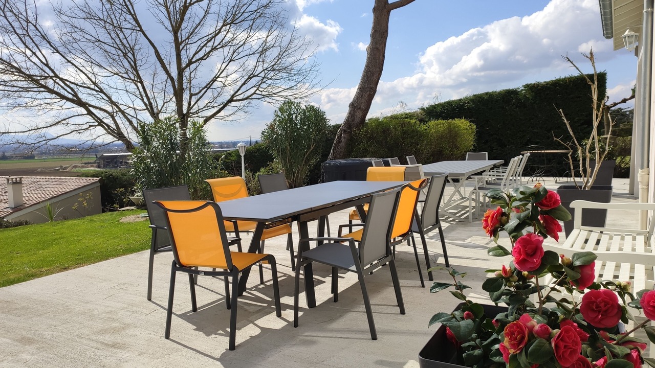 Photo of Outdoor in Mours-Saint-Eusebe