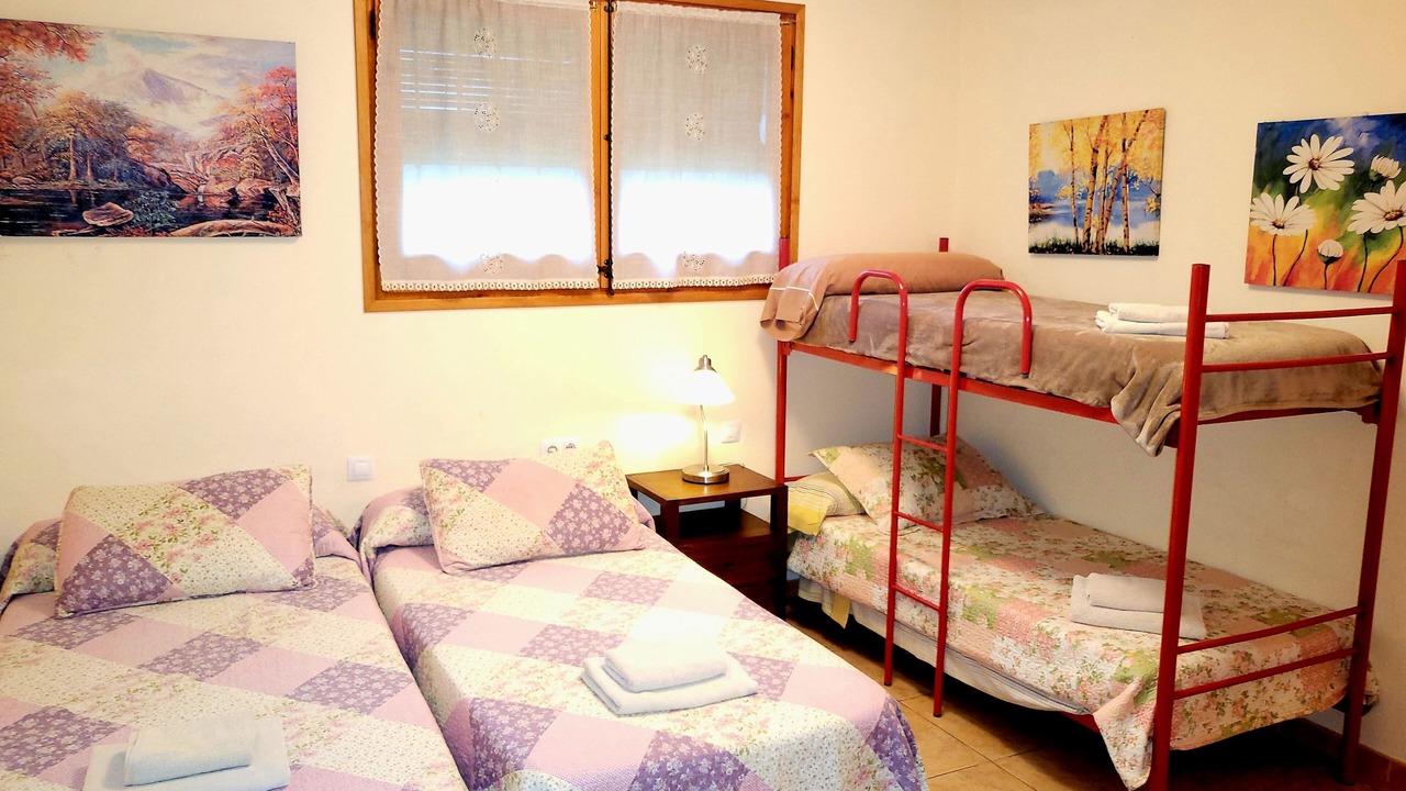 Photo of Bedroom in Olvan