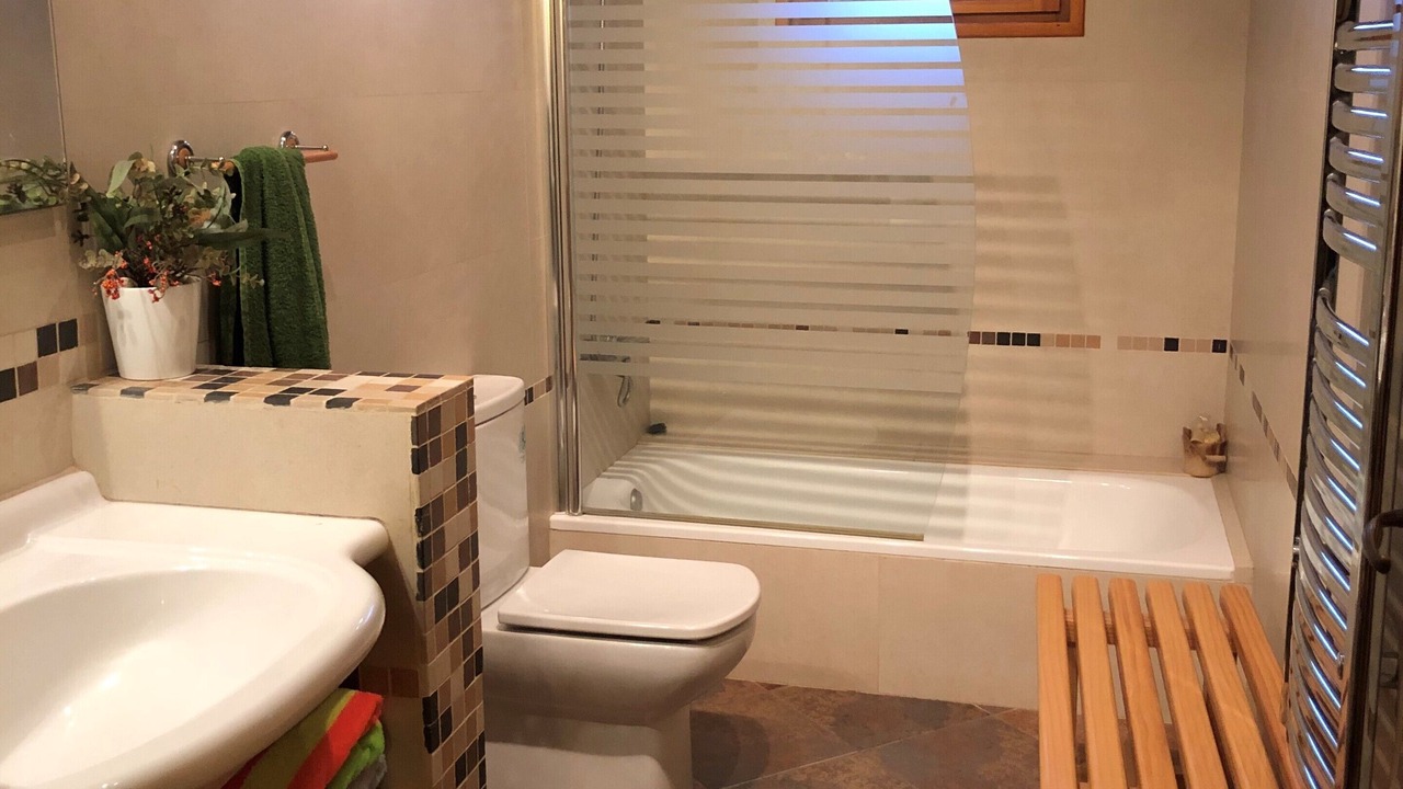 Photo of Bathroom in Olvan