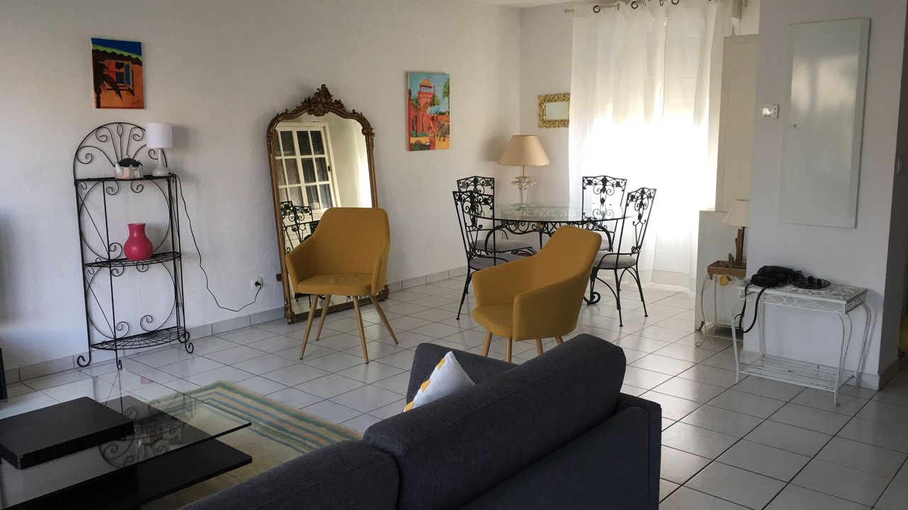 Photo of Livingroom in Moyen-Vernet