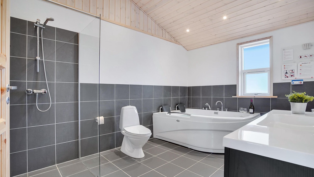 Photo of Bathroom in Grønhøj