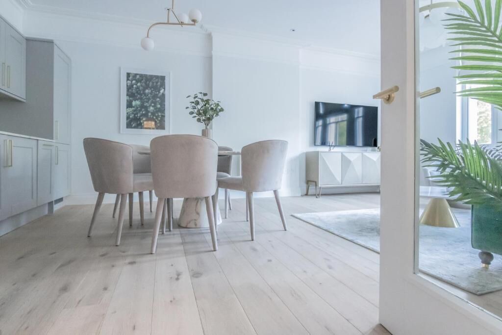 Photo of Livingroom in Queen's Gate