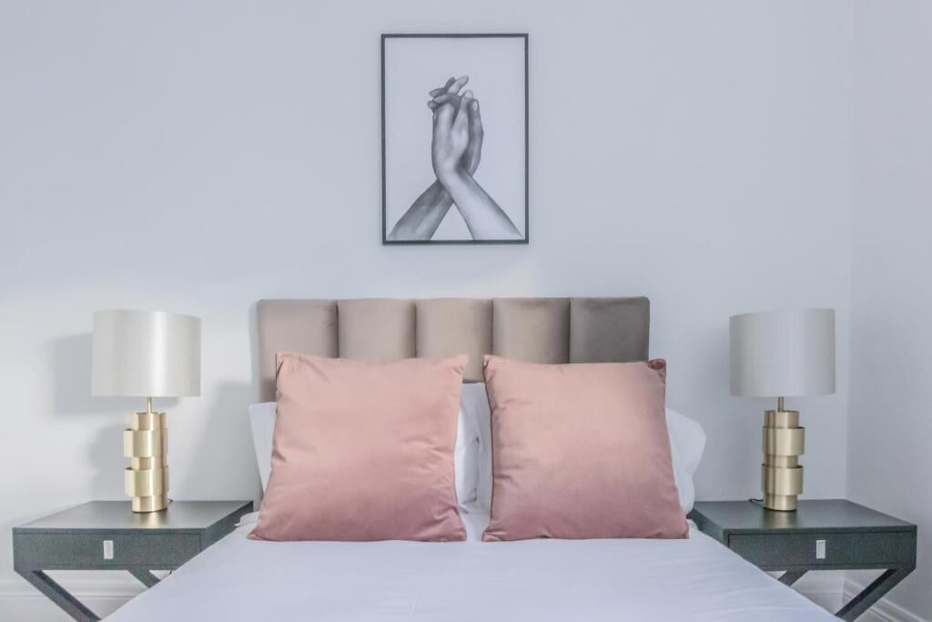 Photo of Bedroom in Queen's Gate