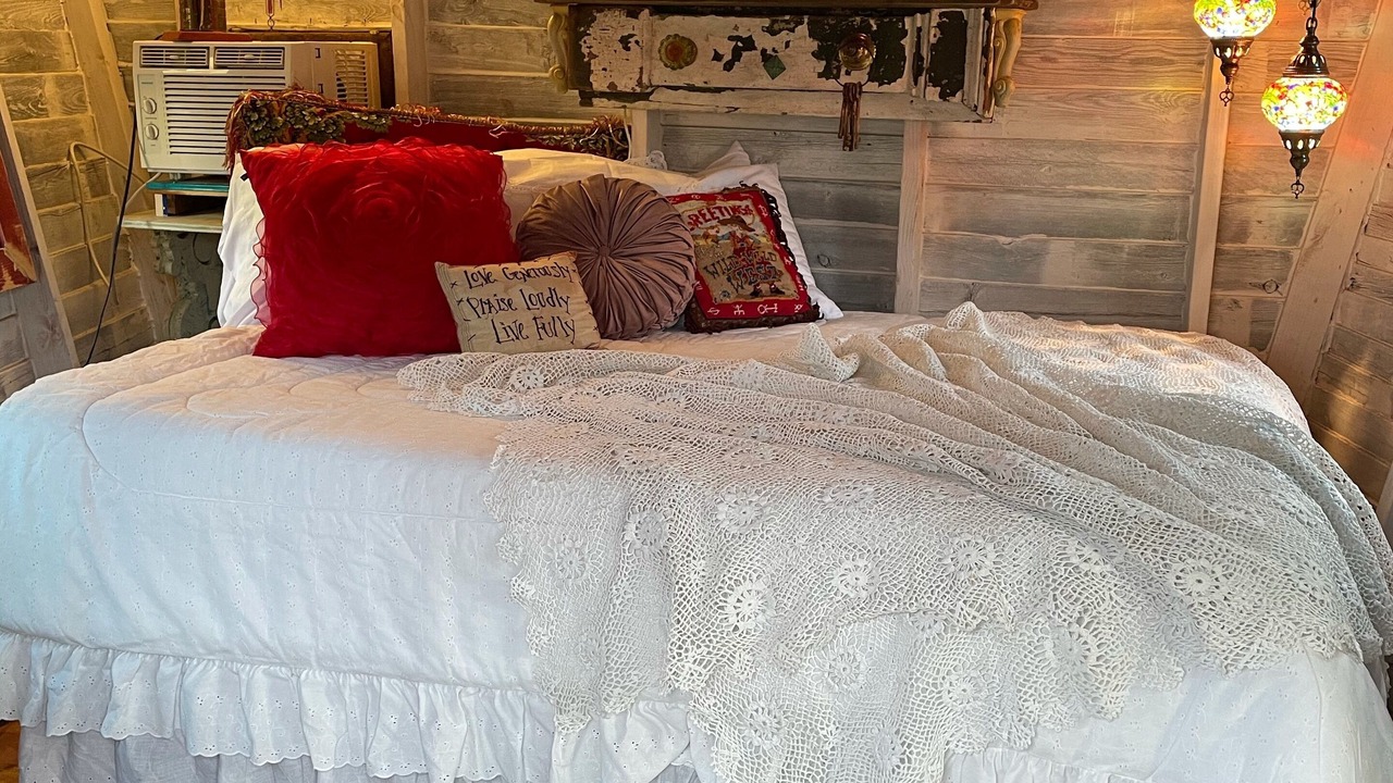 Photo of Bedroom in Elmo