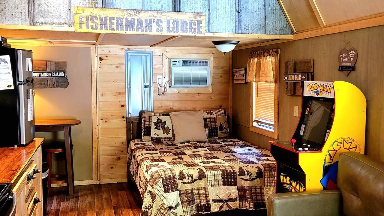 Photo of Bedroom in Flag Pond