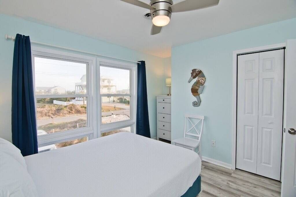 Photo of Bedroom in Emerald Isle