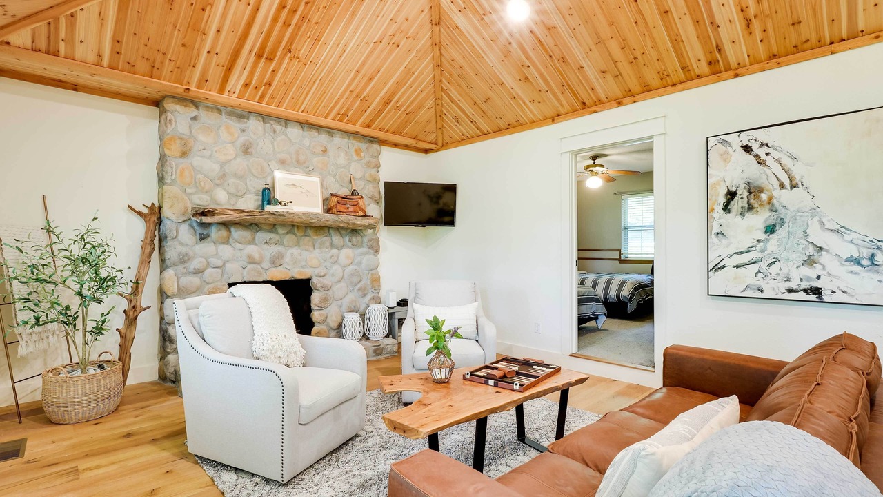 Photo of Bedroom in Beaver Shores