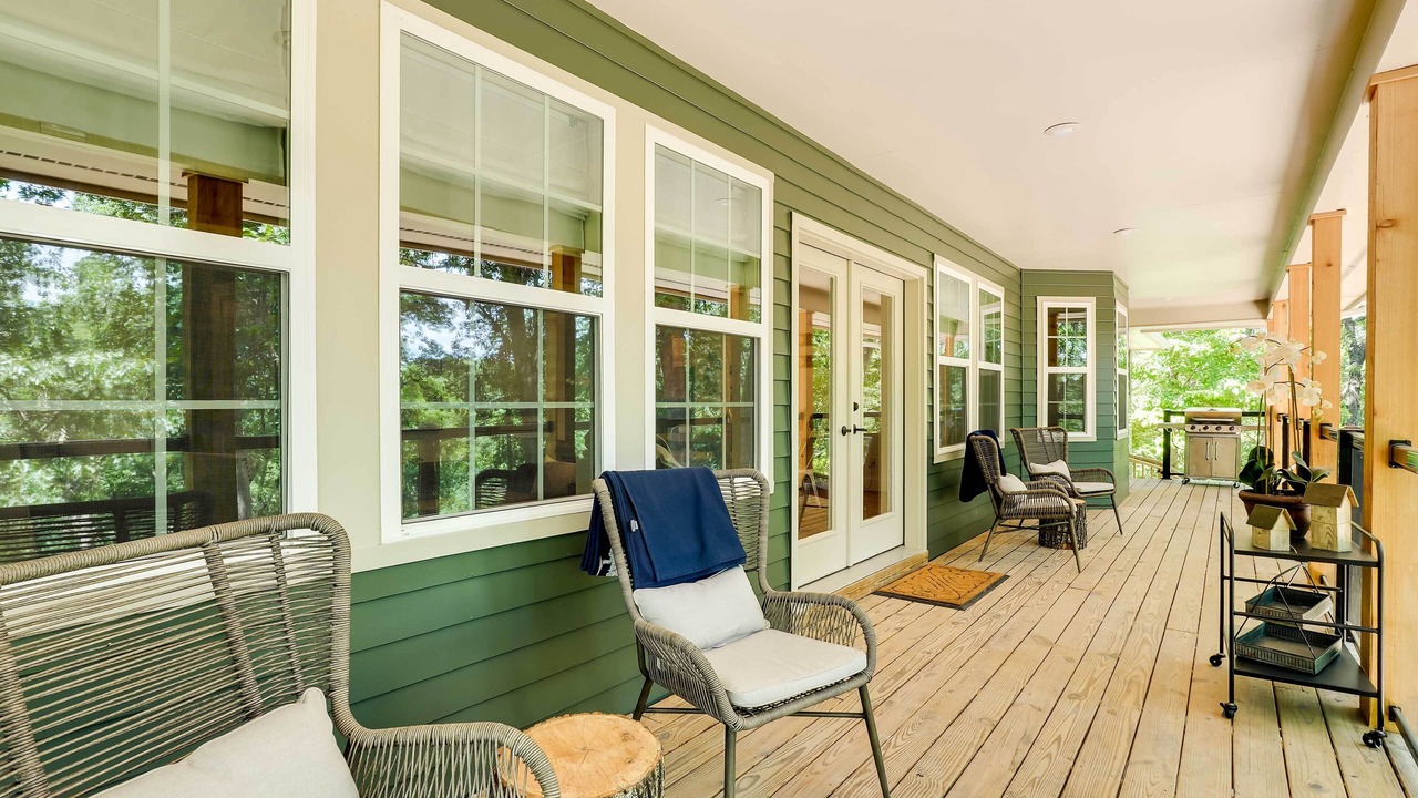 Photo of Patio Balcony in Beaver Shores