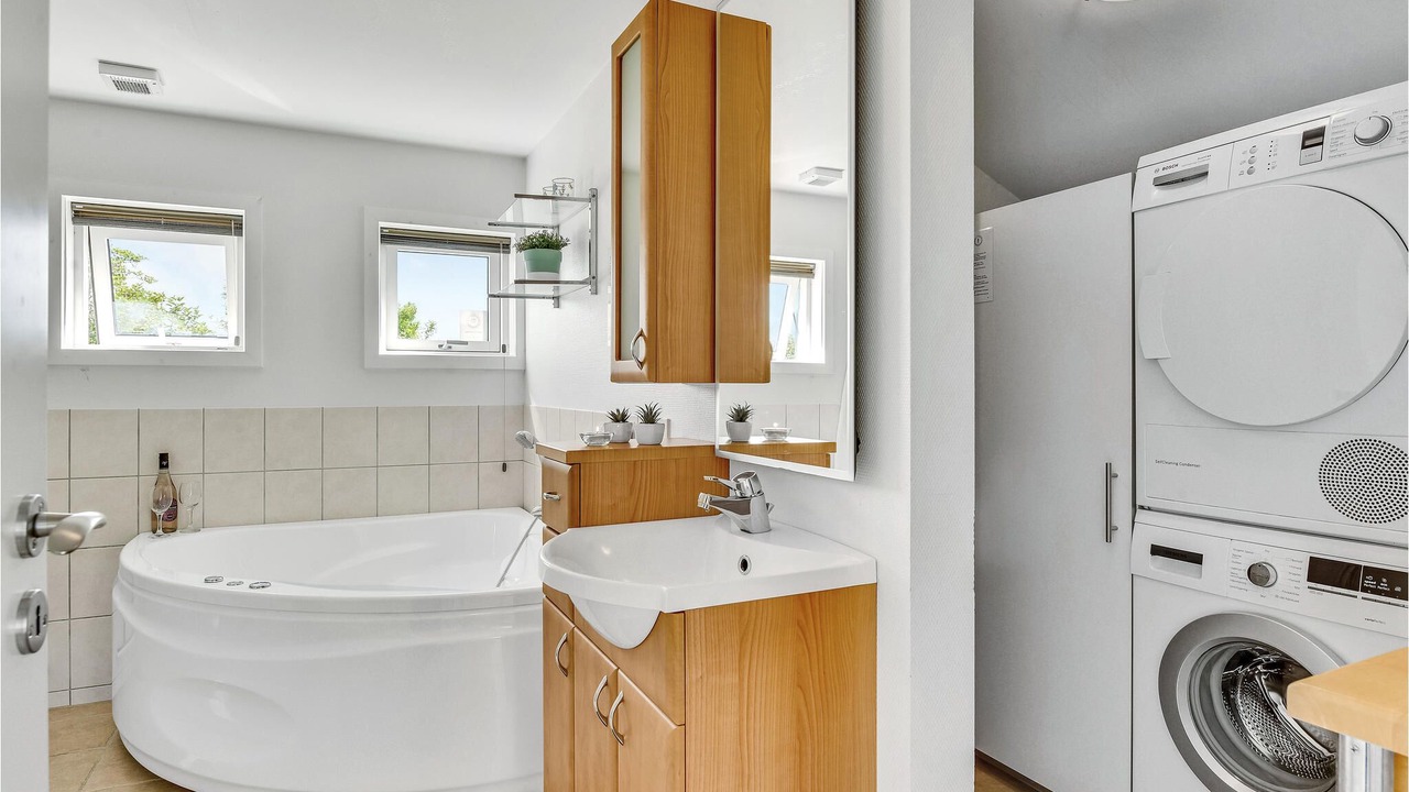 Photo of Bathroom in Skaven Strand